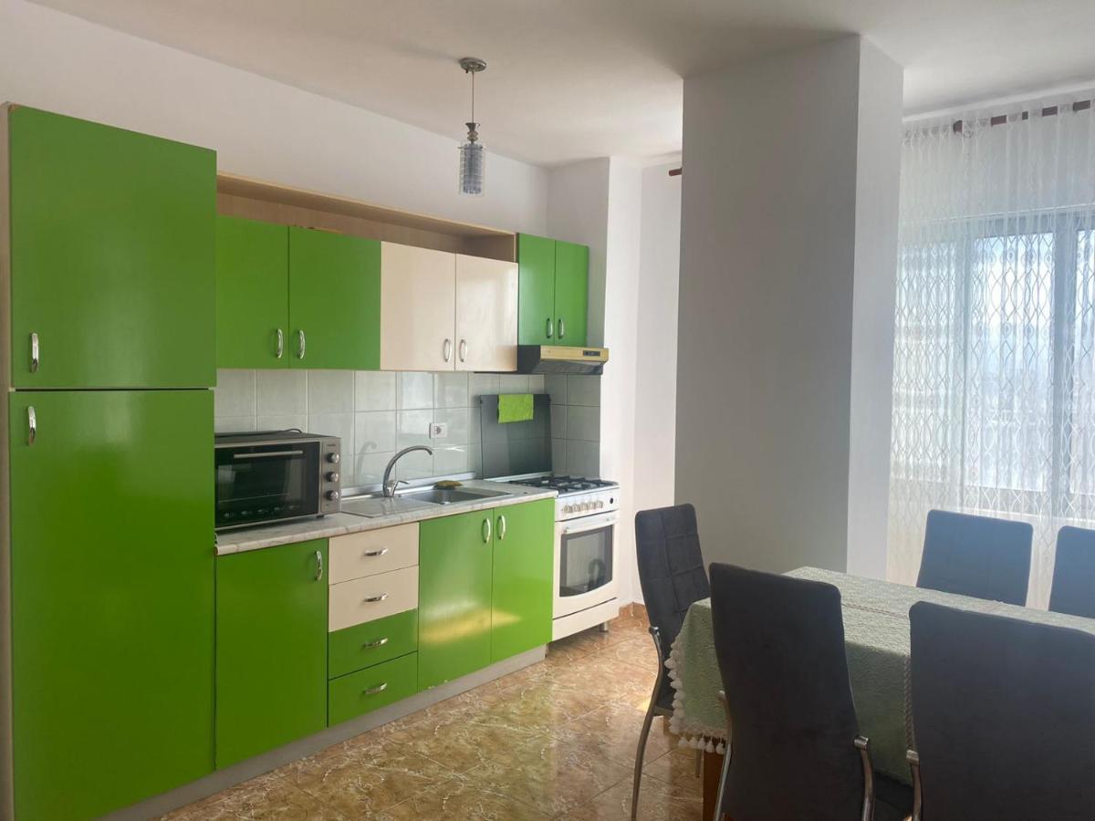 Center Of Shkodra Apartment Luaran gambar