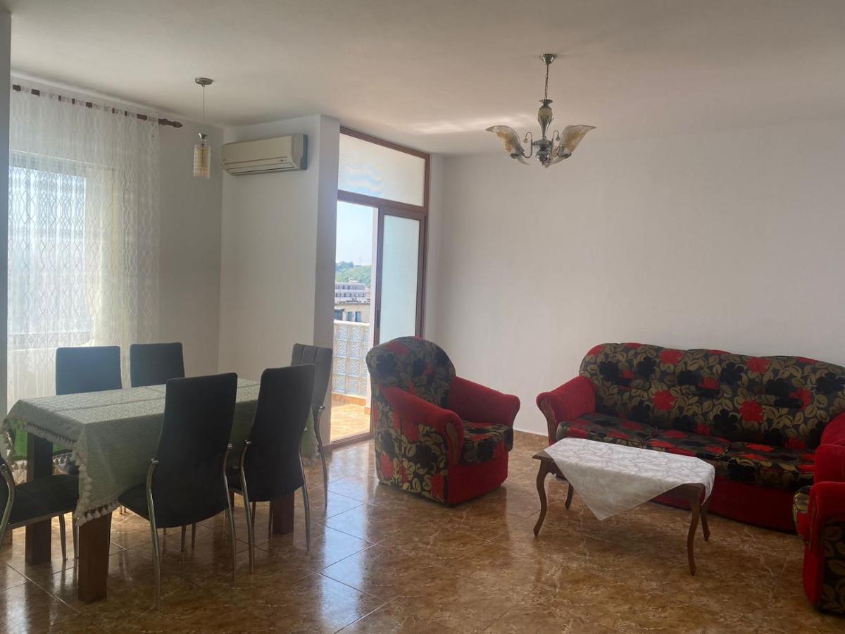 Center Of Shkodra Apartment Luaran gambar