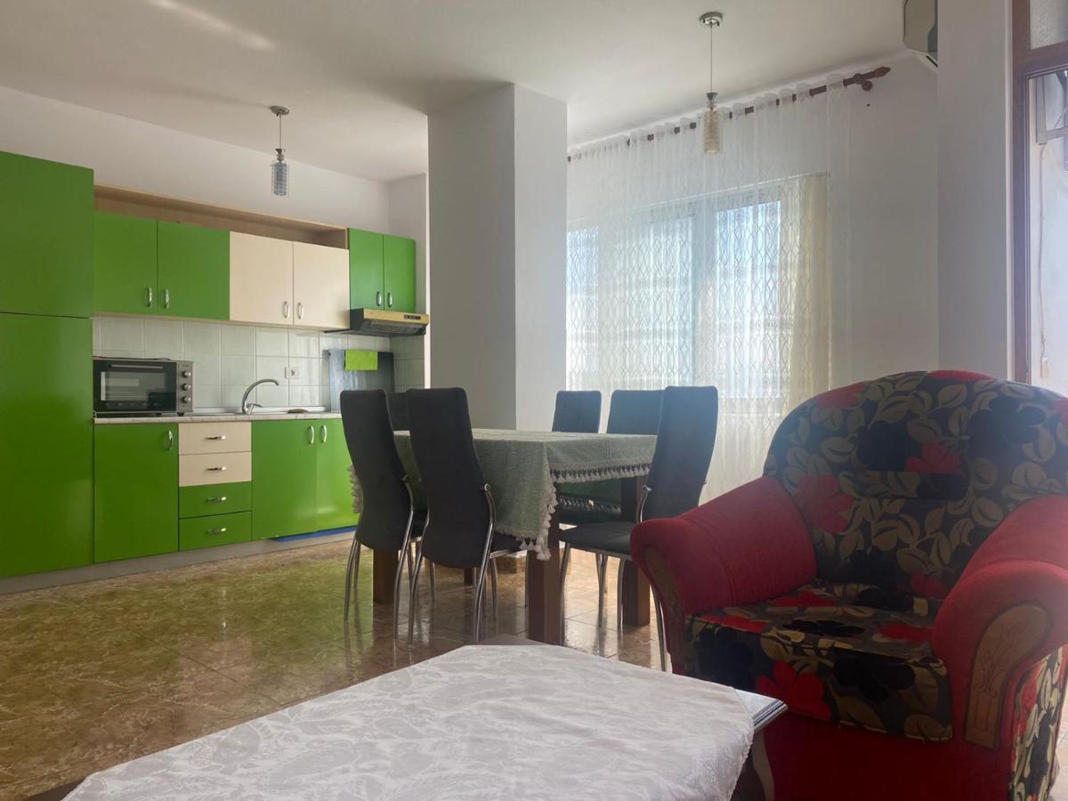 Center Of Shkodra Apartment Luaran gambar
